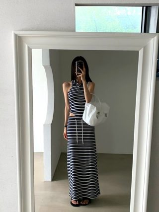 白色