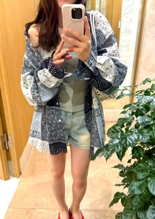 藏青色