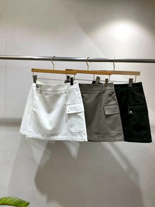 白色