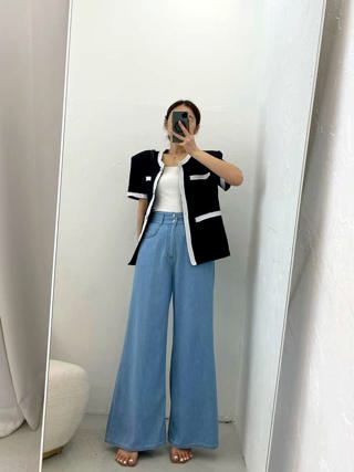 黑色