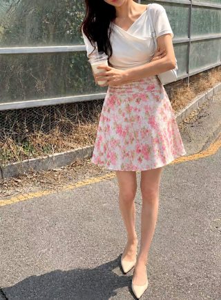 浅蓝色