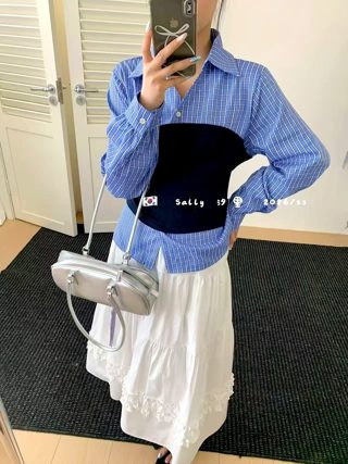 蓝色