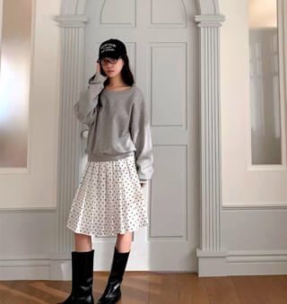 藏青色