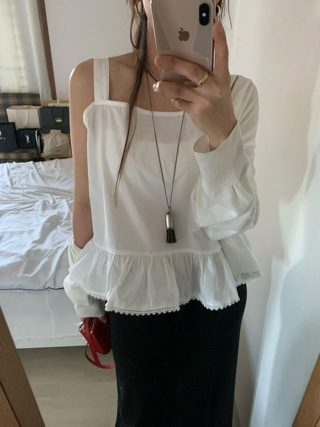 黑色