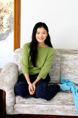 草绿色