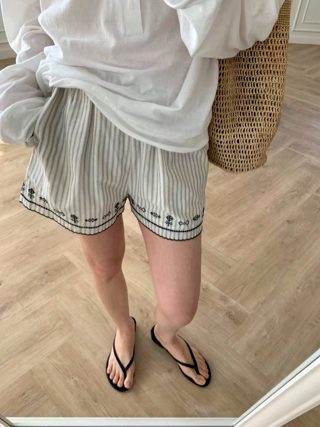 白色