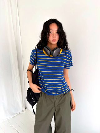 藏青色