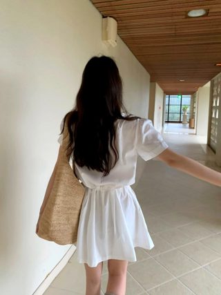 白色