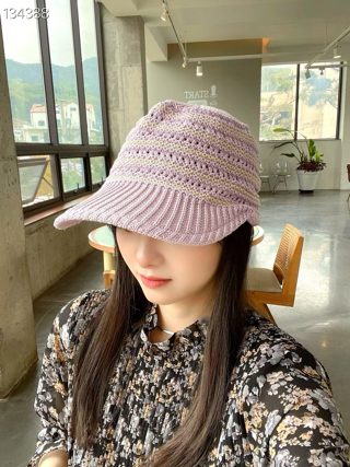 浅蓝色