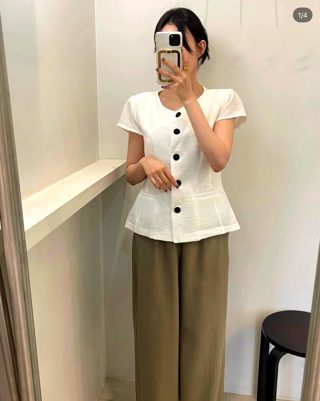 白色