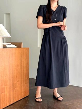 藏青色