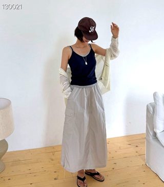 藏青色