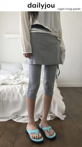 灰色