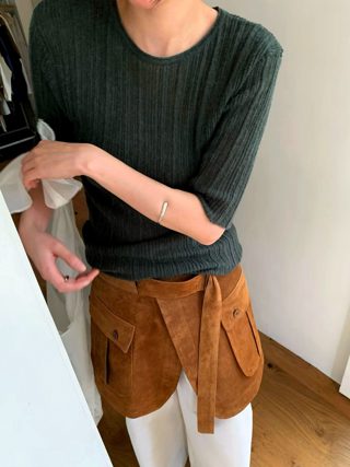 军绿色