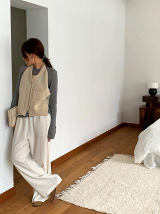 灰色