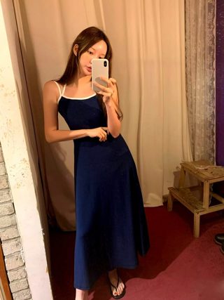 藏青色