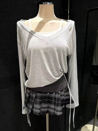灰色