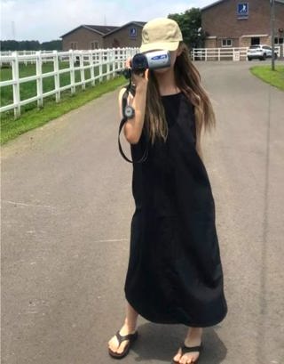 藏青色