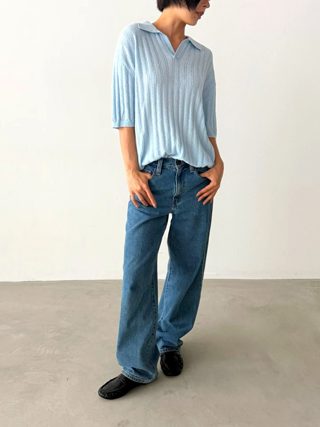 浅蓝色
