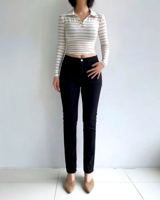 黑色