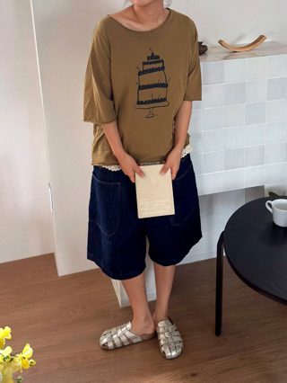 卡其色