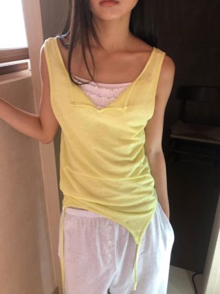 黄色