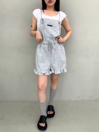灰色