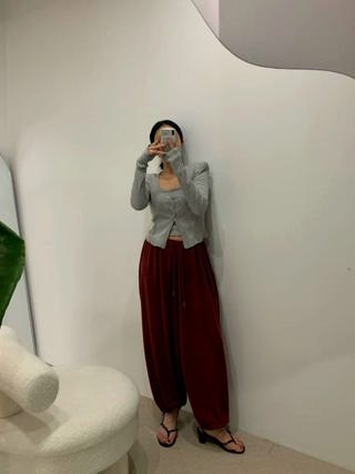 灰色