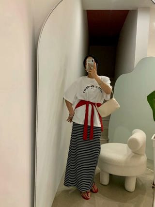 白色