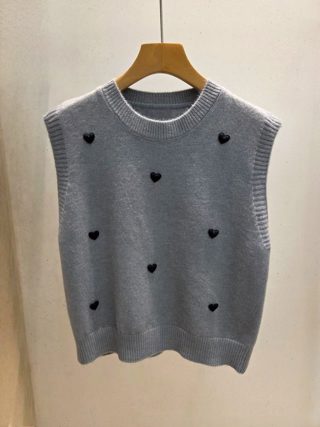 浅蓝色
