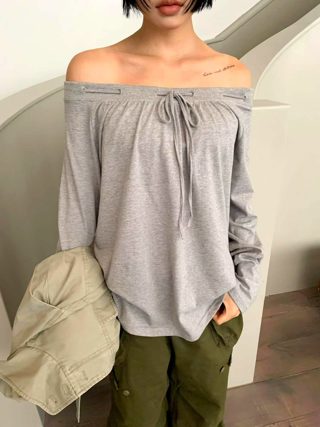 灰色