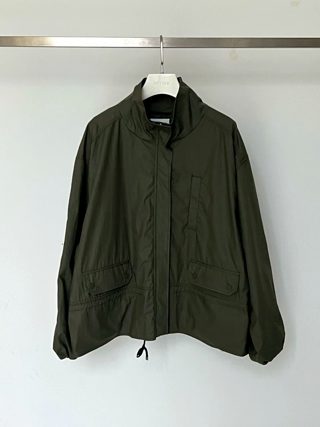 军绿色