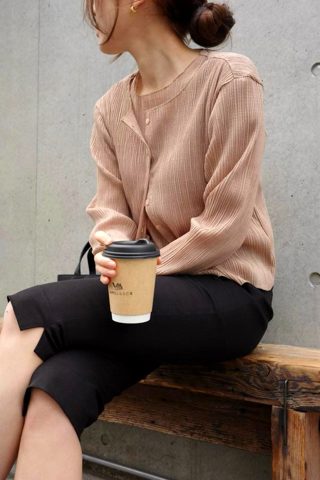 米色