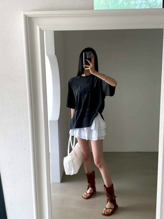 黑色