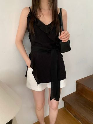 黑色
