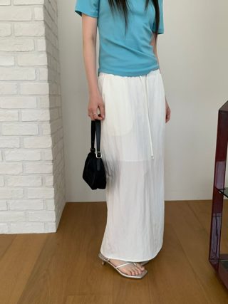 白色