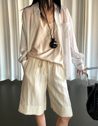 白色