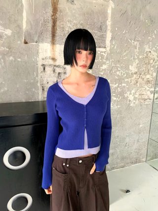 蓝色