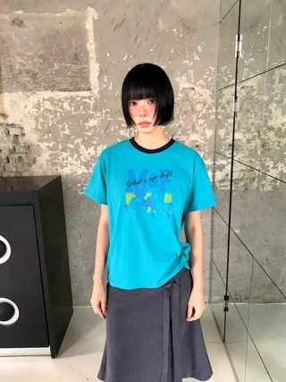 蓝色