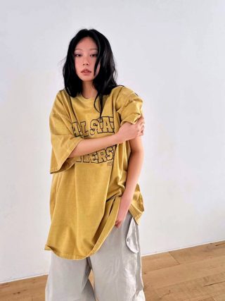 黄色