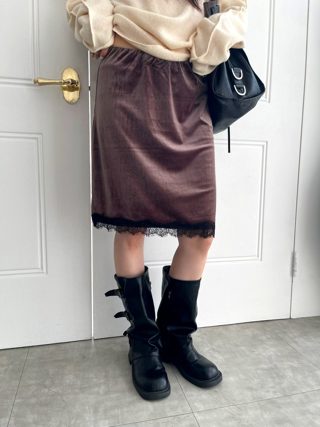 深棕色
