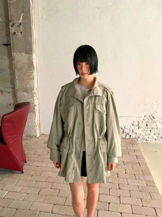 浅绿色