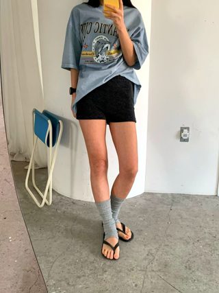 蓝色