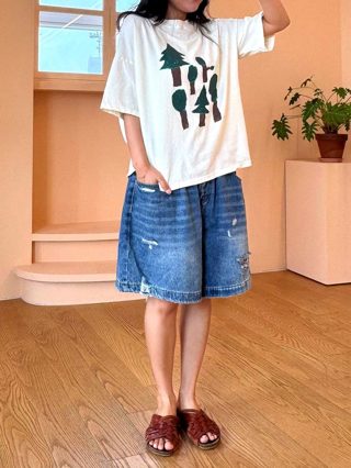 蓝色