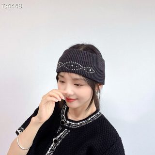 灰色
