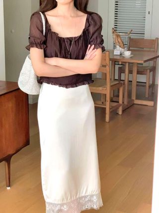 深棕色
