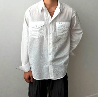 白色