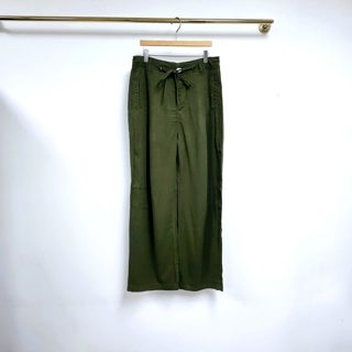 军绿色