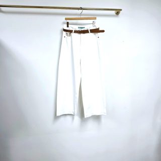 白色