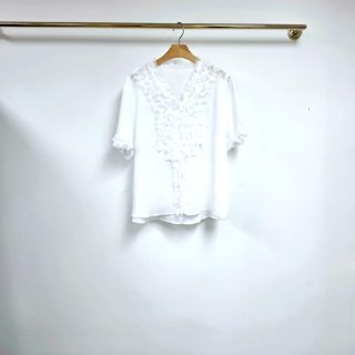 白色